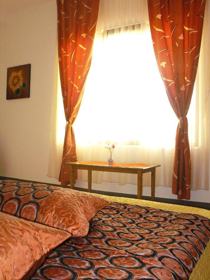 Casa Rustica Apart & Rooms Cimpineanca Luaran gambar