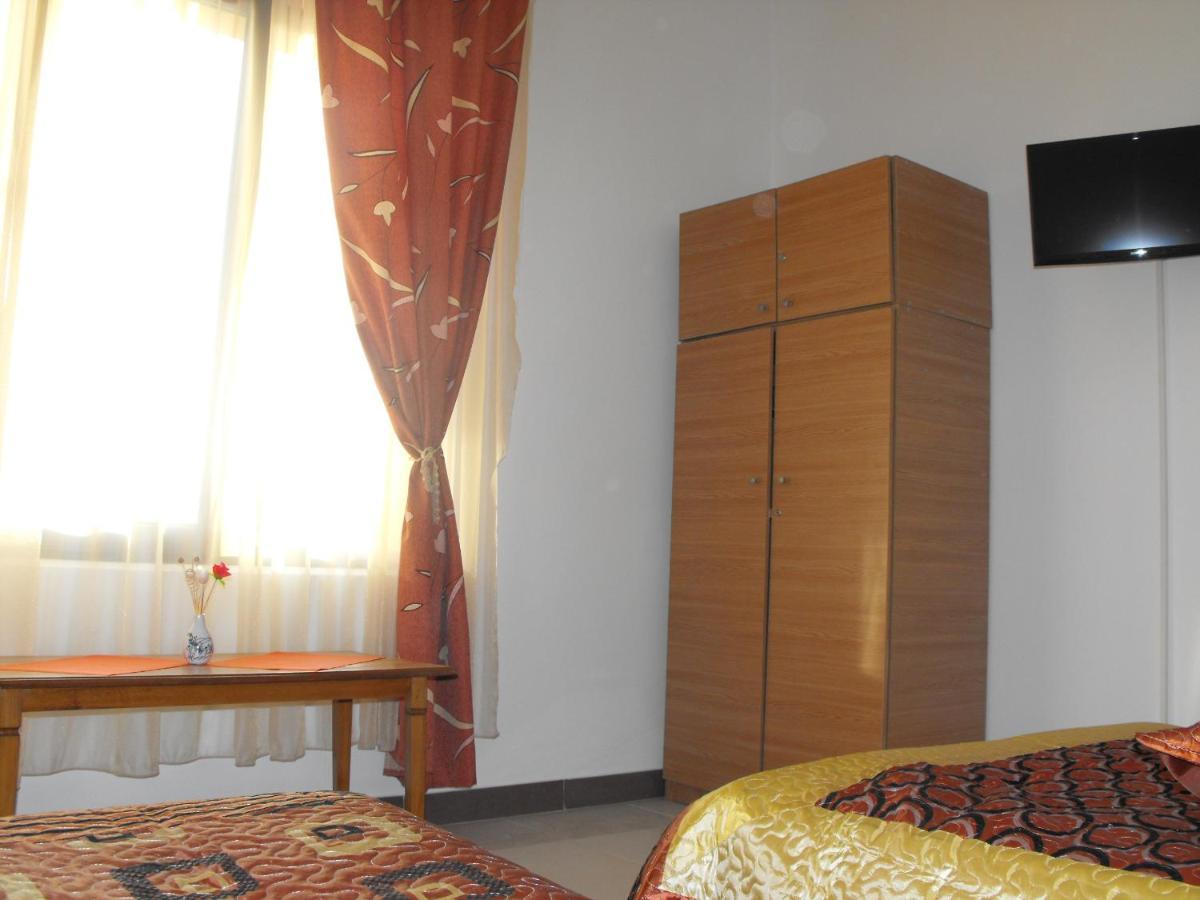 Casa Rustica Apart & Rooms Cimpineanca Luaran gambar