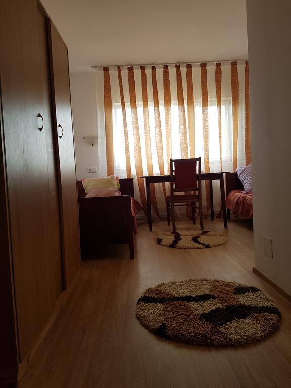 Casa Rustica Apart & Rooms Cimpineanca Luaran gambar