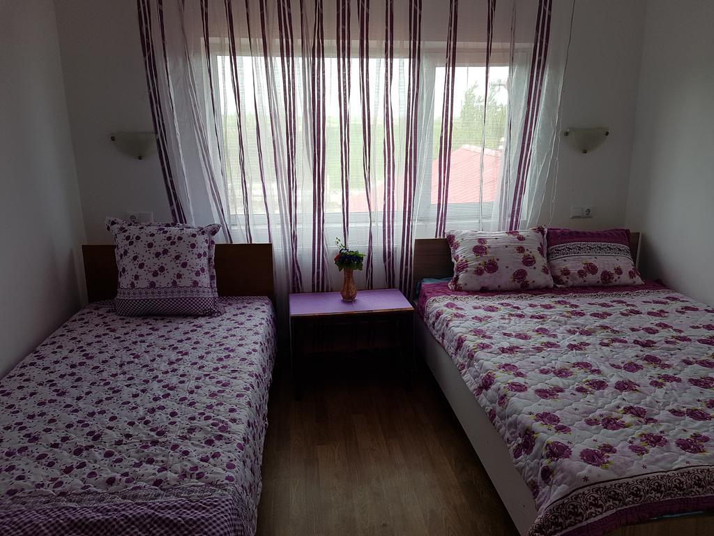 Casa Rustica Apart & Rooms Cimpineanca Luaran gambar