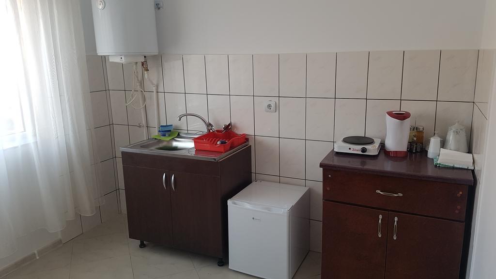 Casa Rustica Apart & Rooms Cimpineanca Luaran gambar