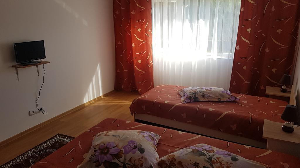 Casa Rustica Apart & Rooms Cimpineanca Luaran gambar